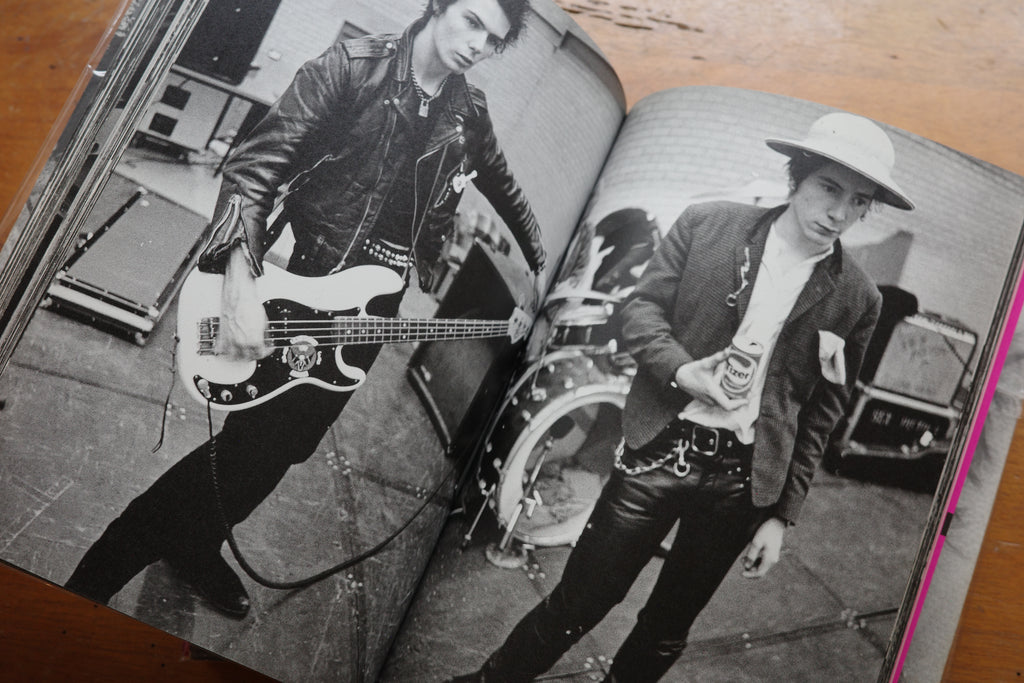DESTROY-SEX PISTOLS 1977- / Dennis Morris