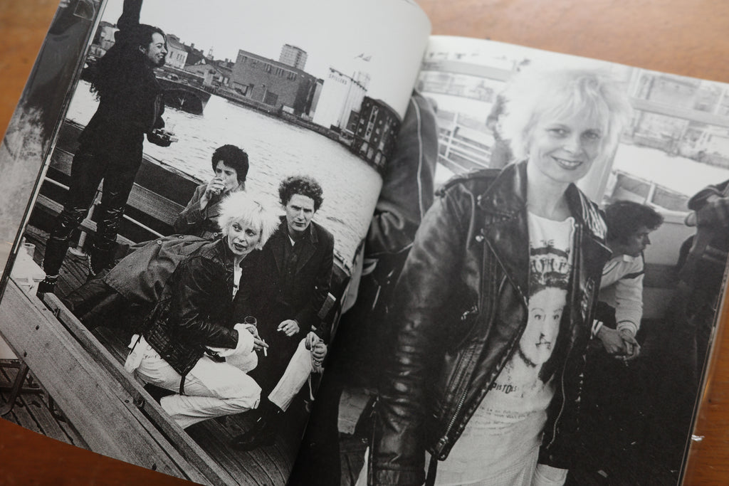 DESTROY-SEX PISTOLS 1977- / Dennis Morris