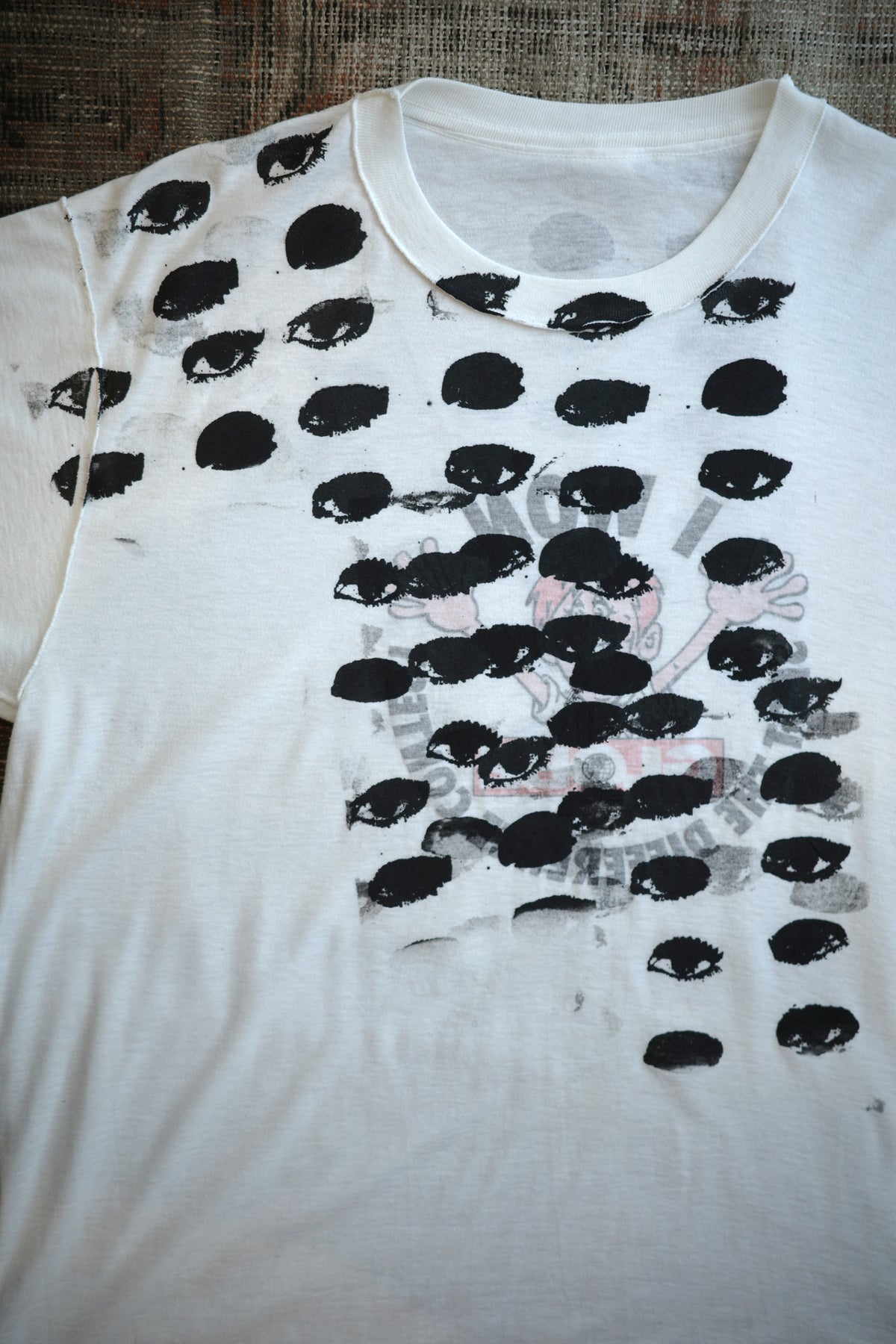 90s  inside out hand screen printed T-shirt 124